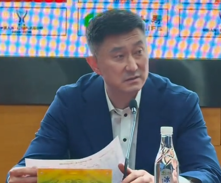 乐鱼体育网址-输上海发布会！赞赛区展高情商，回应外援调整需等待麦考尔复出！